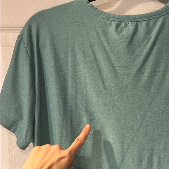 3 Old Navy Women's Cropped Short Sleeve Tees - Gray, Lavender, Green - Picture 12 of 13